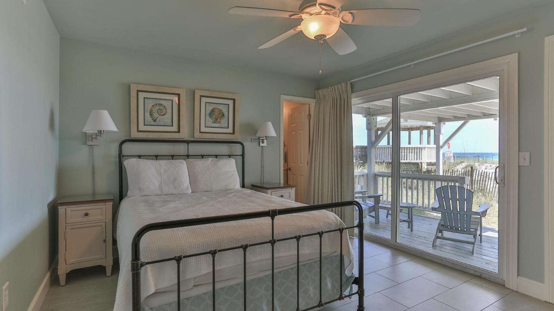 Southbay By The Gulf 132 Is A Completely Renovated 3 Bedroom Front Townhome In Holiday home *
