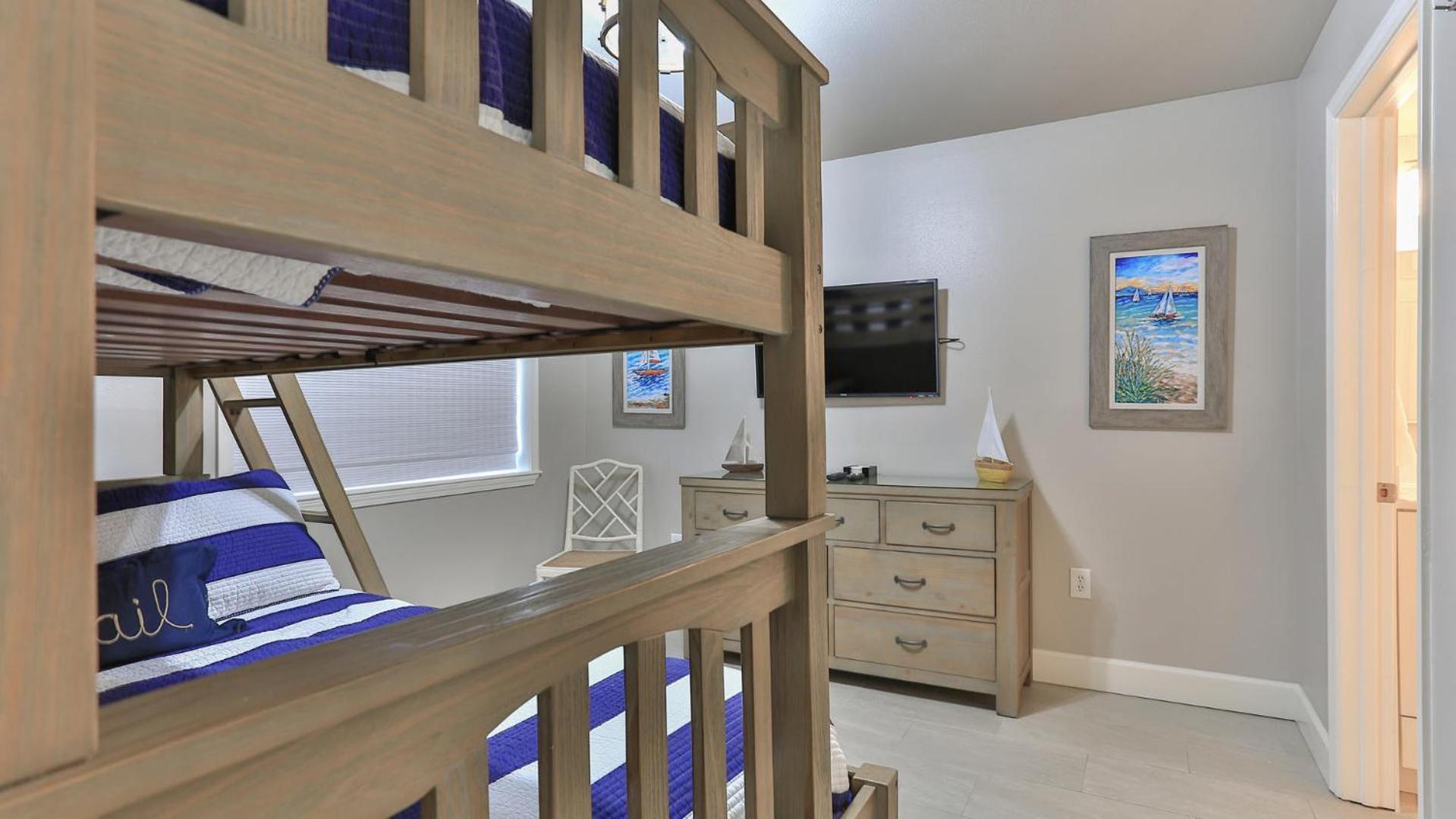 Southbay By The Gulf 132 Is A Completely Renovated 3 Bedroom Front Townhome In Holiday home Destin