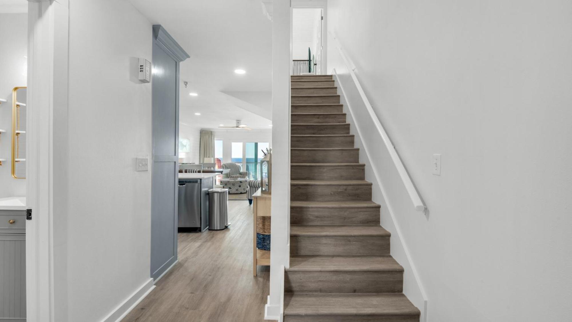 Seafarer Unit 211 * Destin