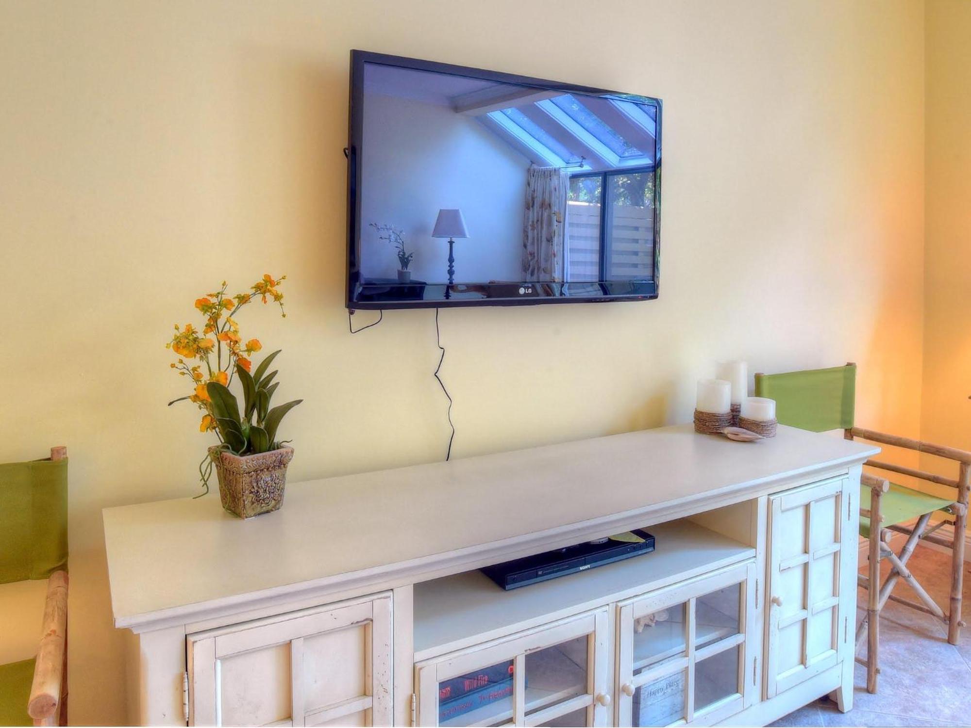 5067 Beachwalk