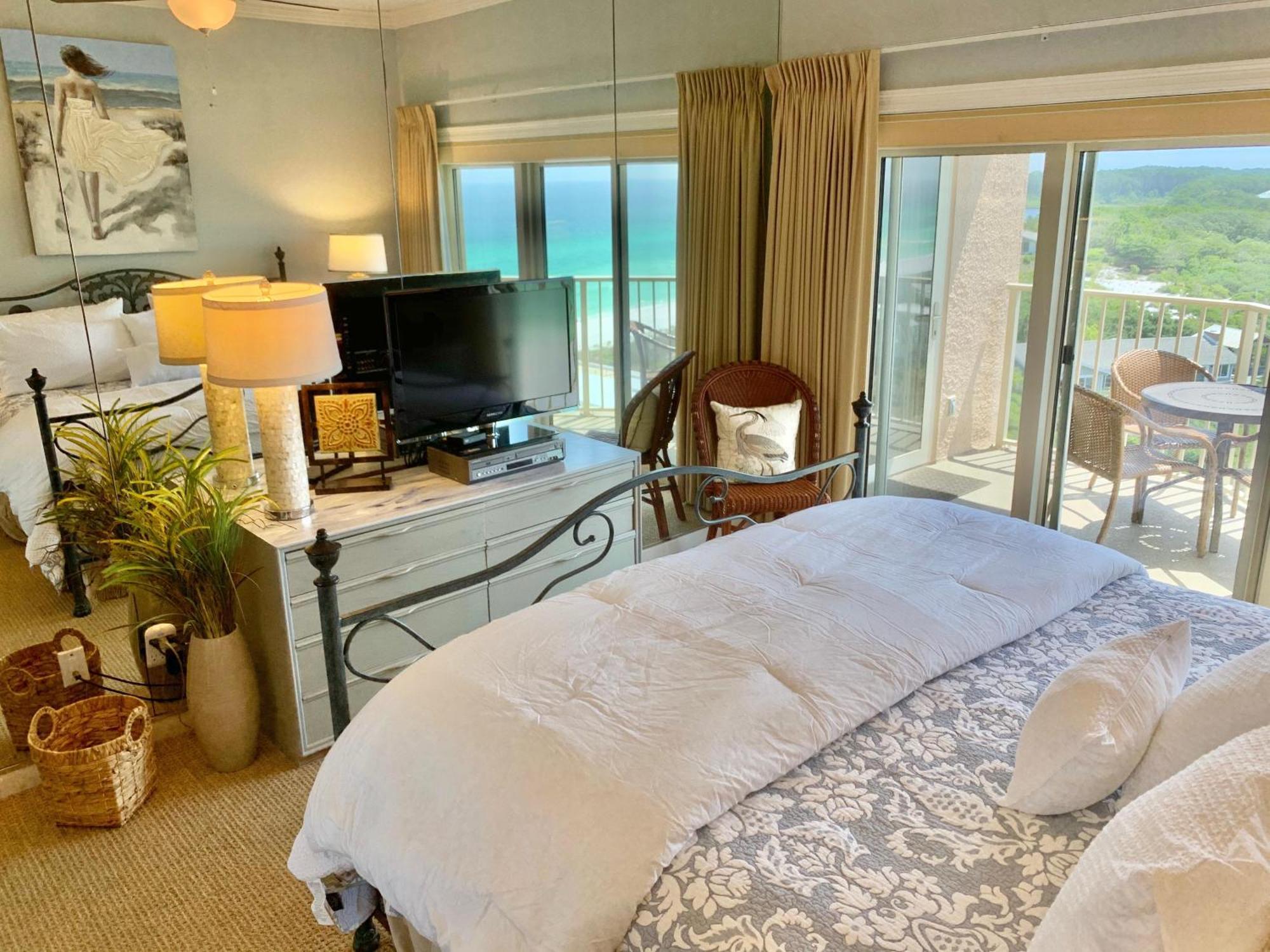 905 Tops'l Manor * Destin