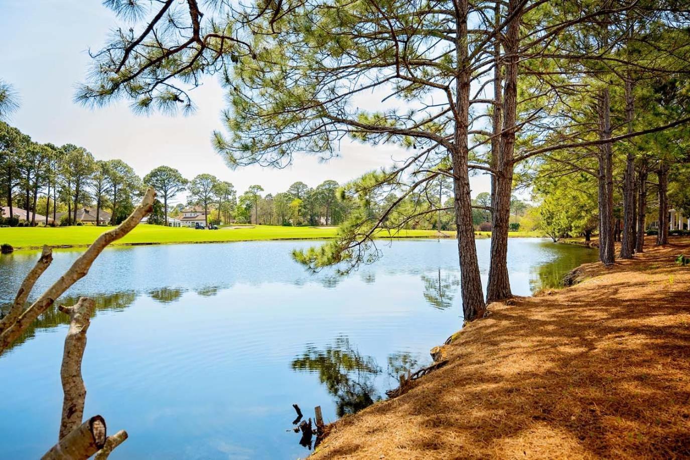 1309 Laurel Grove * Destin