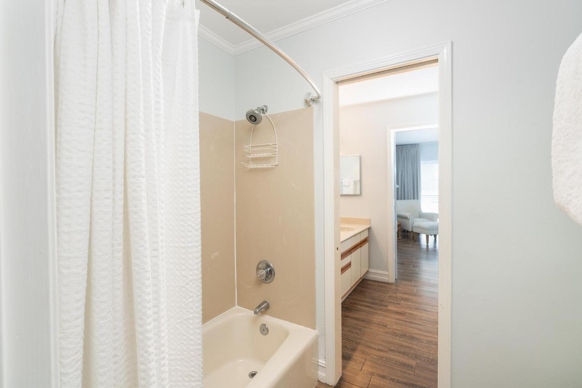 Seascape Town Home- Boardwalk 193 Destin