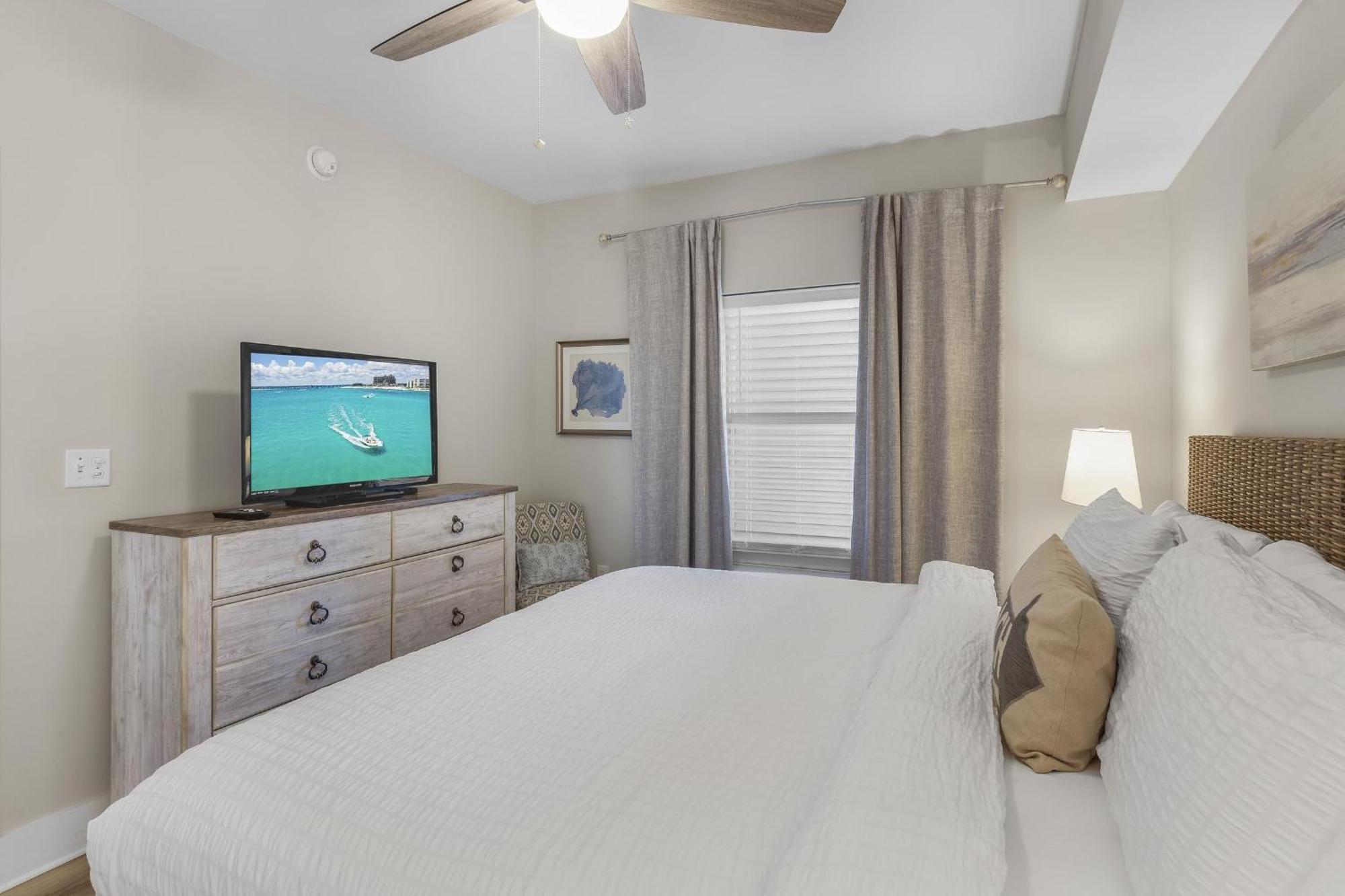 Majestic Sun 706b * Destin