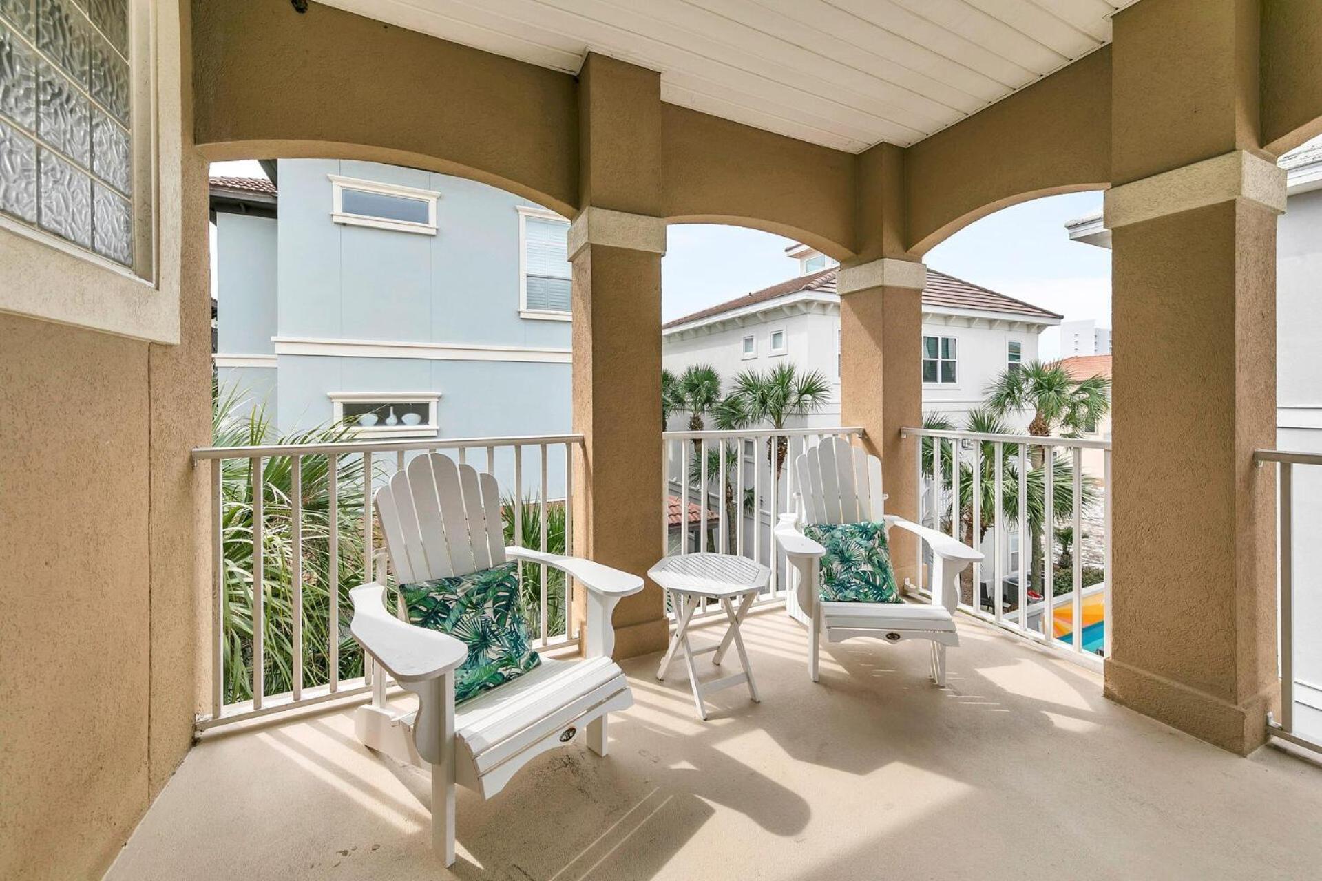The Spyglass A 5 Bed 3 Bath House That Sleeps 14 And Just 67 Steps From The * Destin