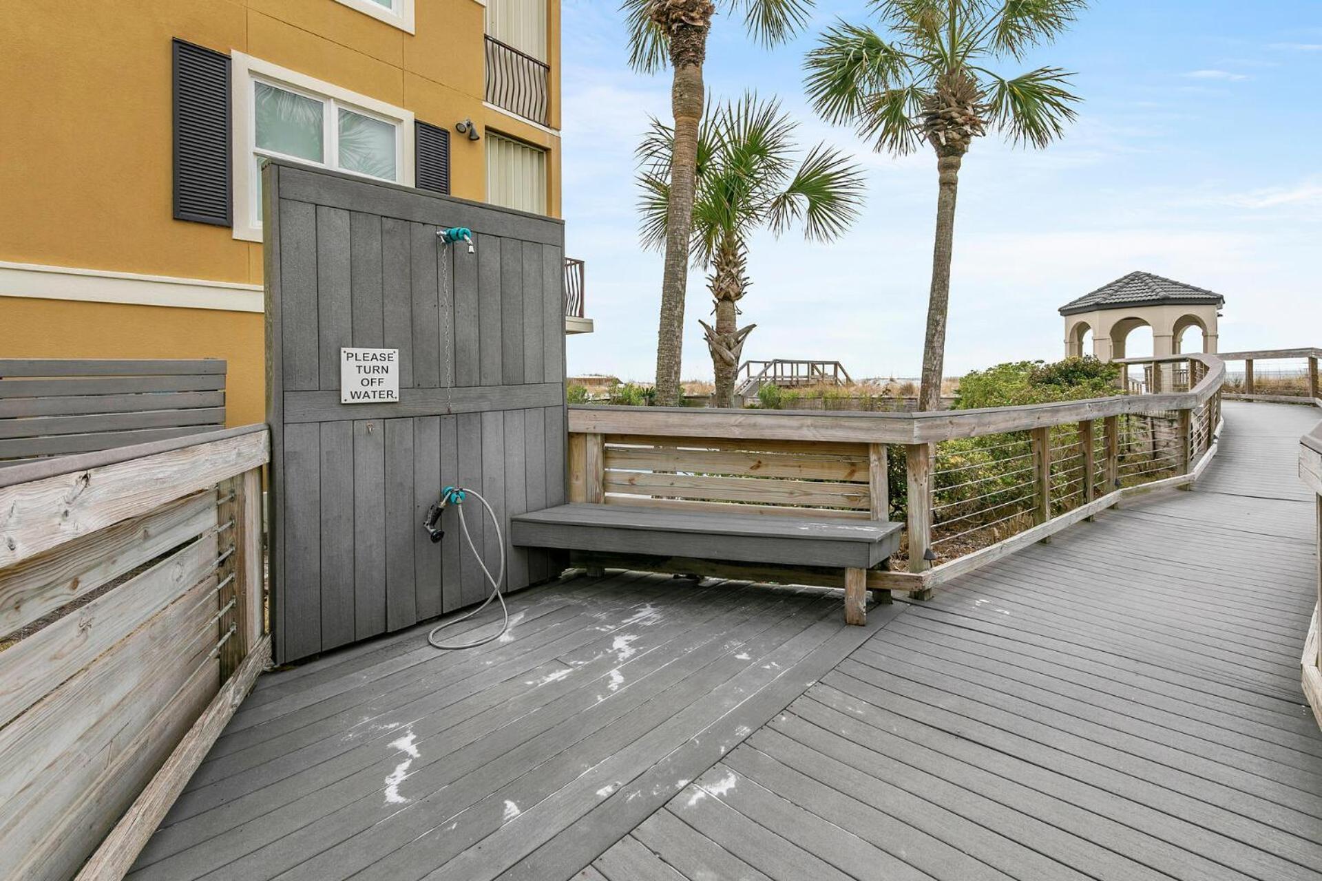 The Spyglass A 5 Bed 3 Bath House That Sleeps 14 And Just 67 Steps From The * Destin