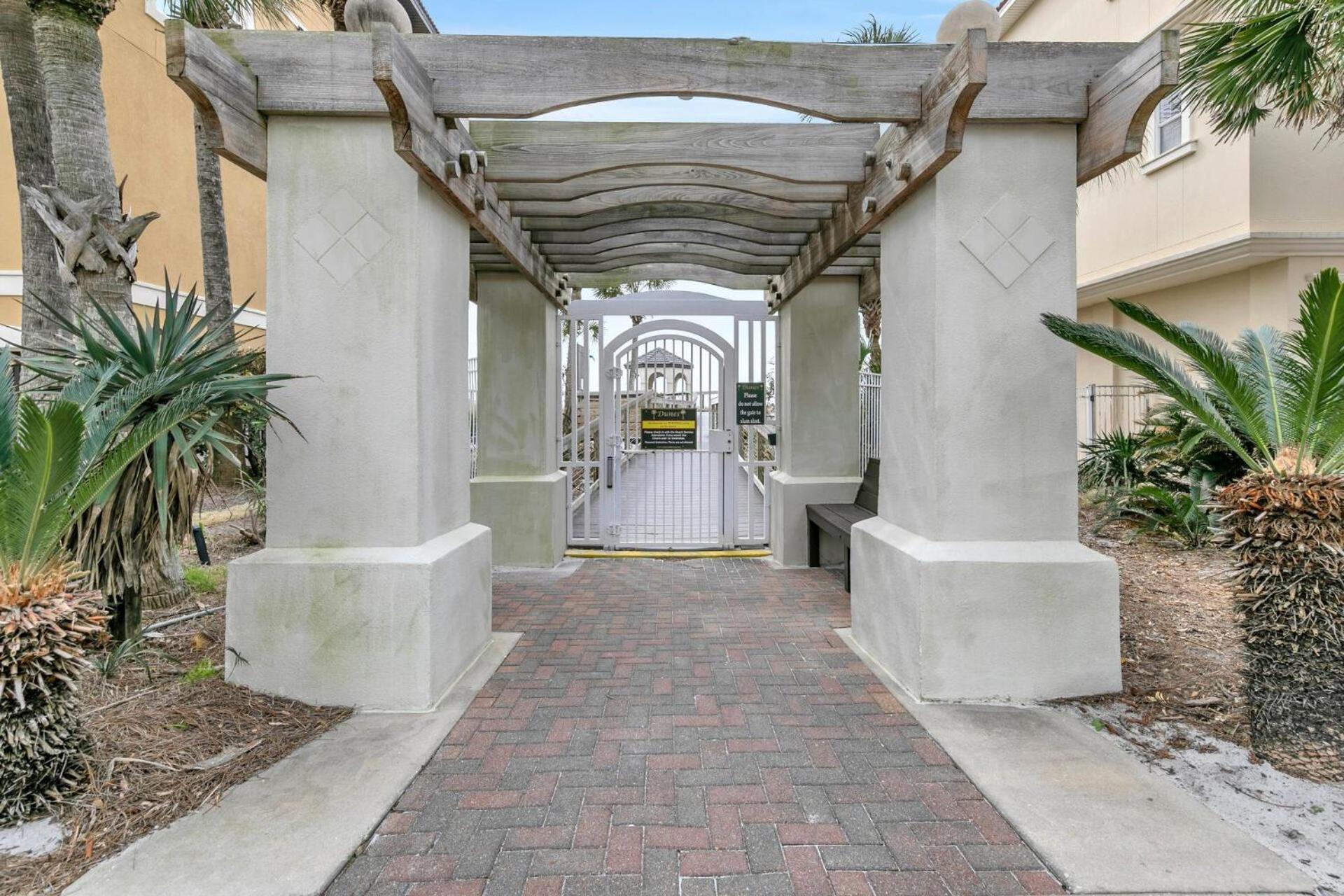 Holiday home The Spyglass A 5 Bed 3 Bath House That Sleeps 14 And Just 67 Steps From The Destin