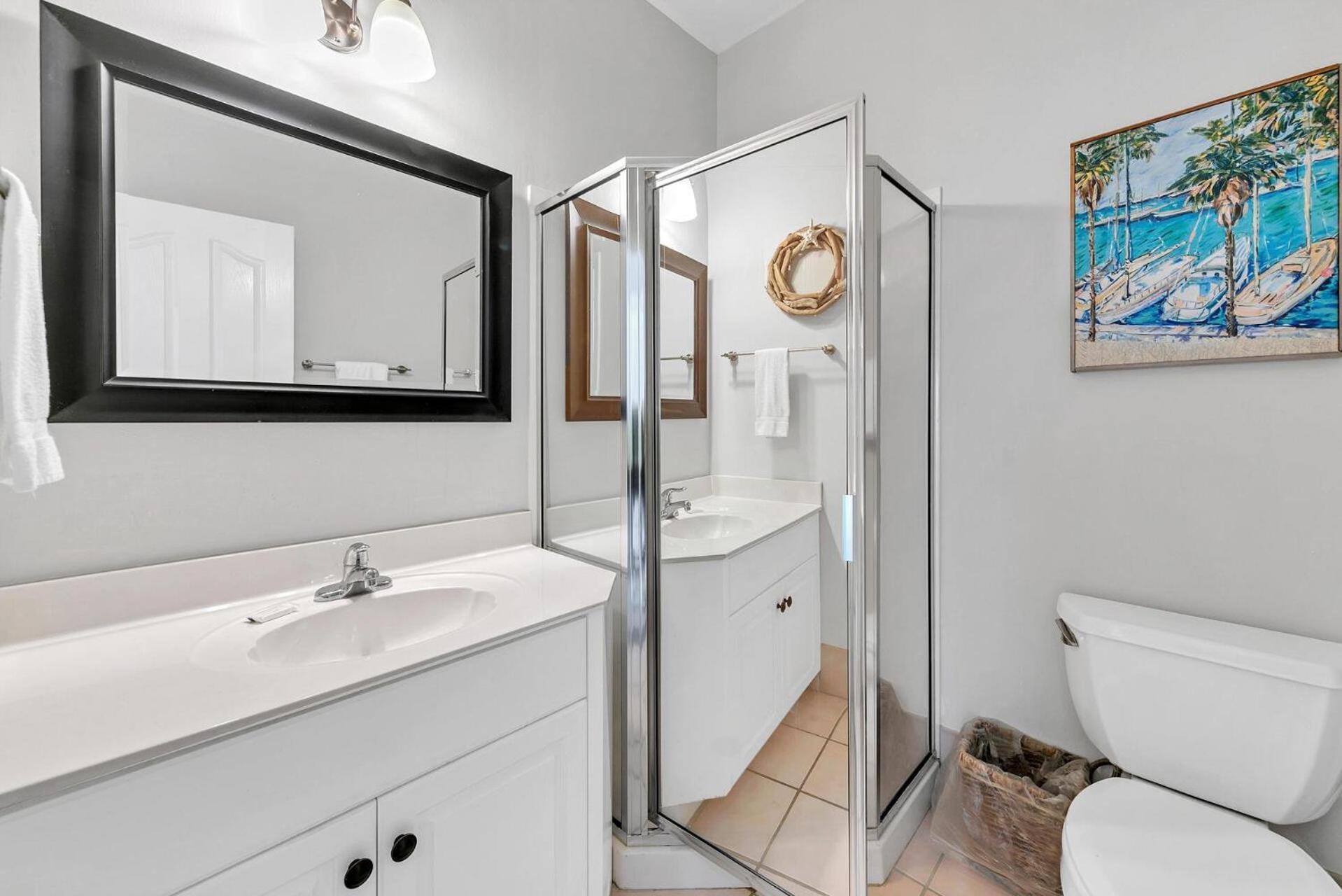 The Spyglass A 5 Bed 3 Bath House That Sleeps 14 And Just 67 Steps From The *