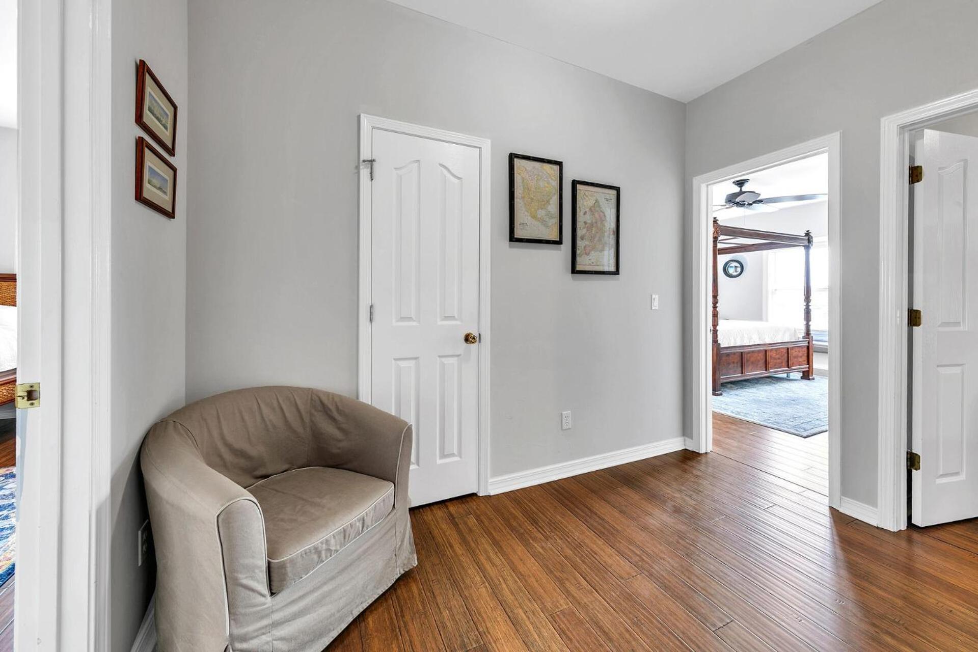 The Spyglass A 5 Bed 3 Bath House That Sleeps 14 And Just 67 Steps From The *