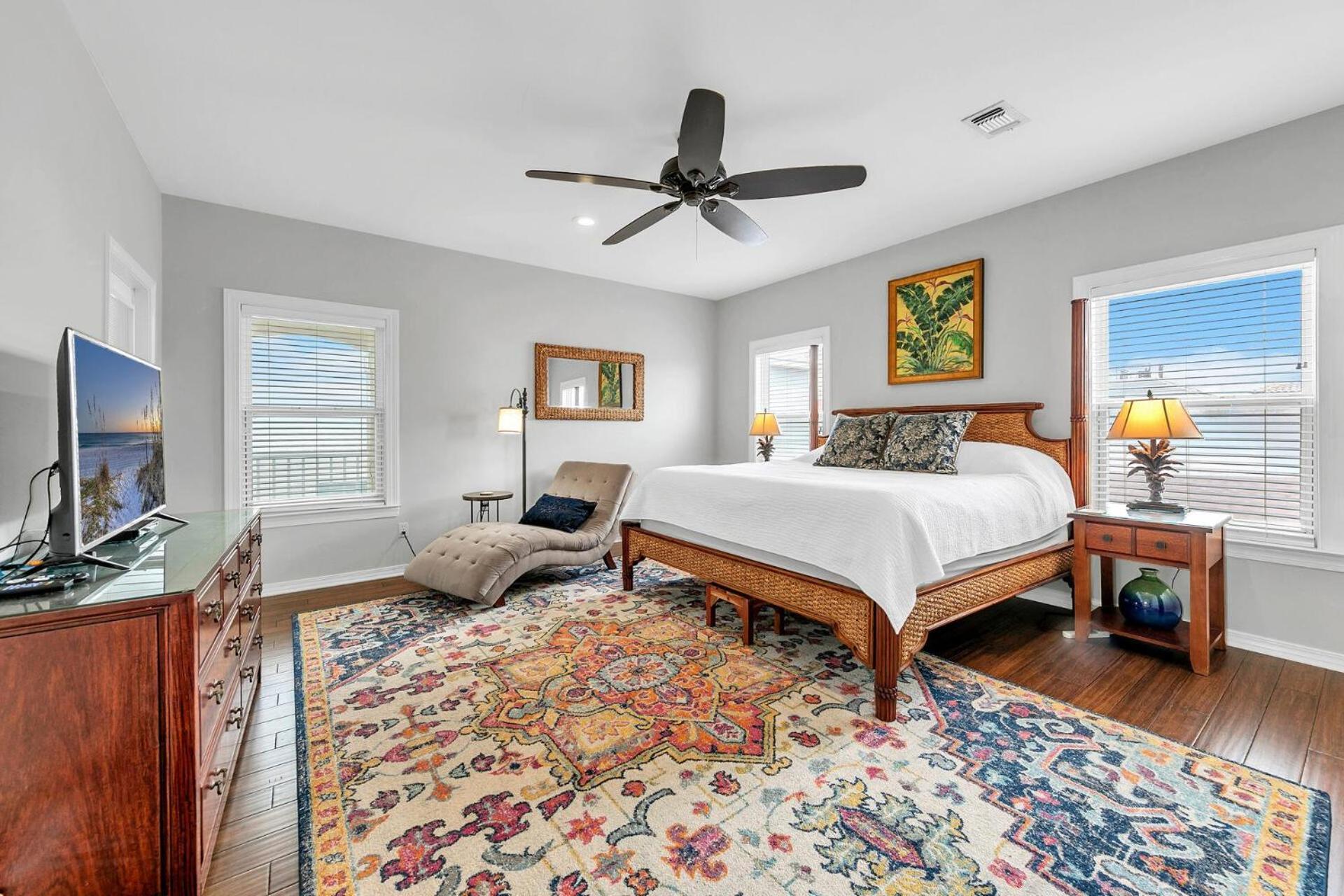 The Spyglass A 5 Bed 3 Bath House That Sleeps 14 And Just 67 Steps From The Holiday home Destin