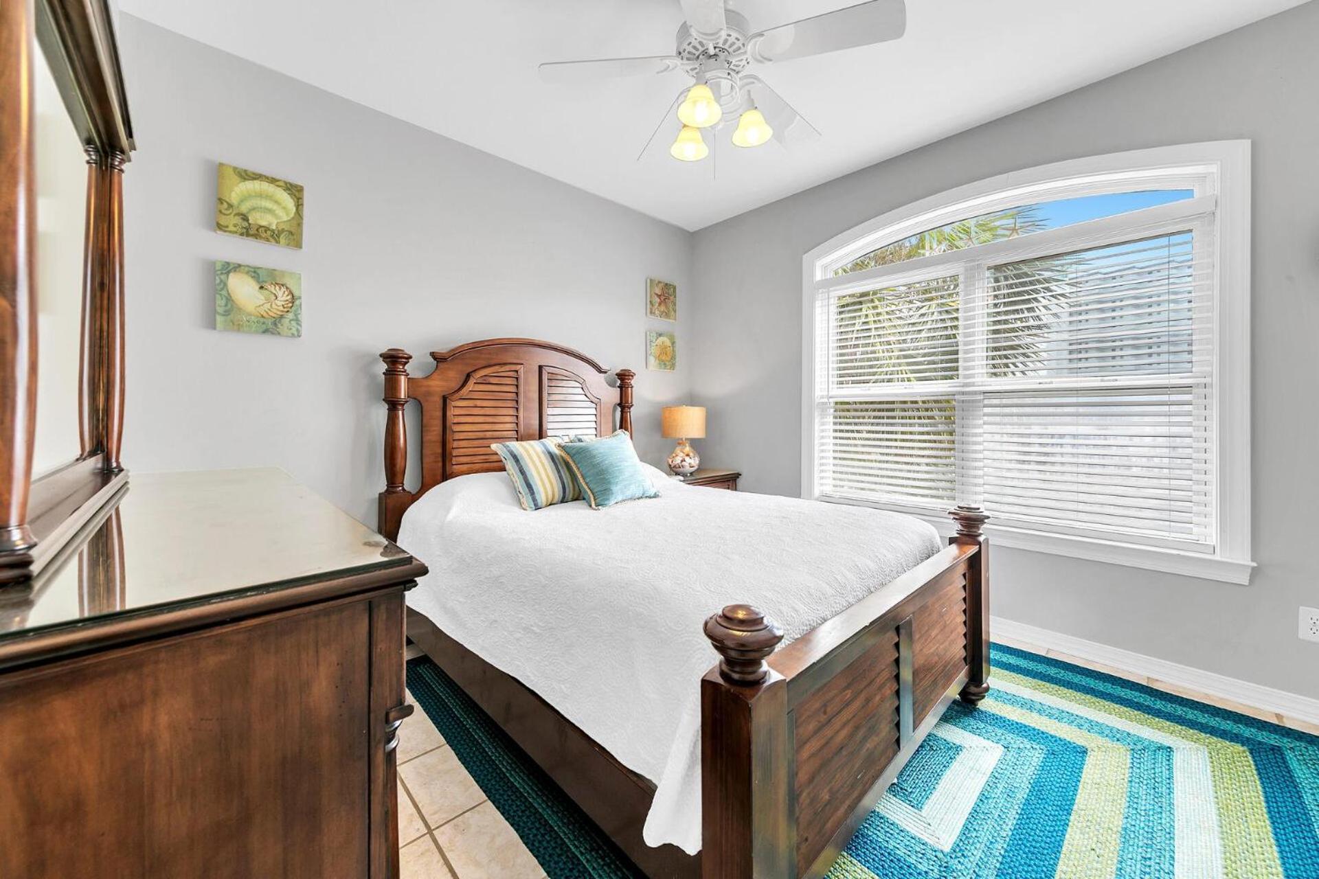 The Spyglass A 5 Bed 3 Bath House That Sleeps 14 And Just 67 Steps From The Destin
