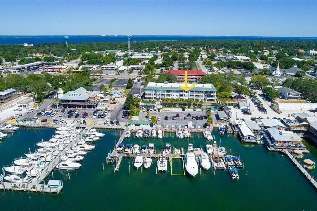 Harbor Penthouse Holiday home Destin