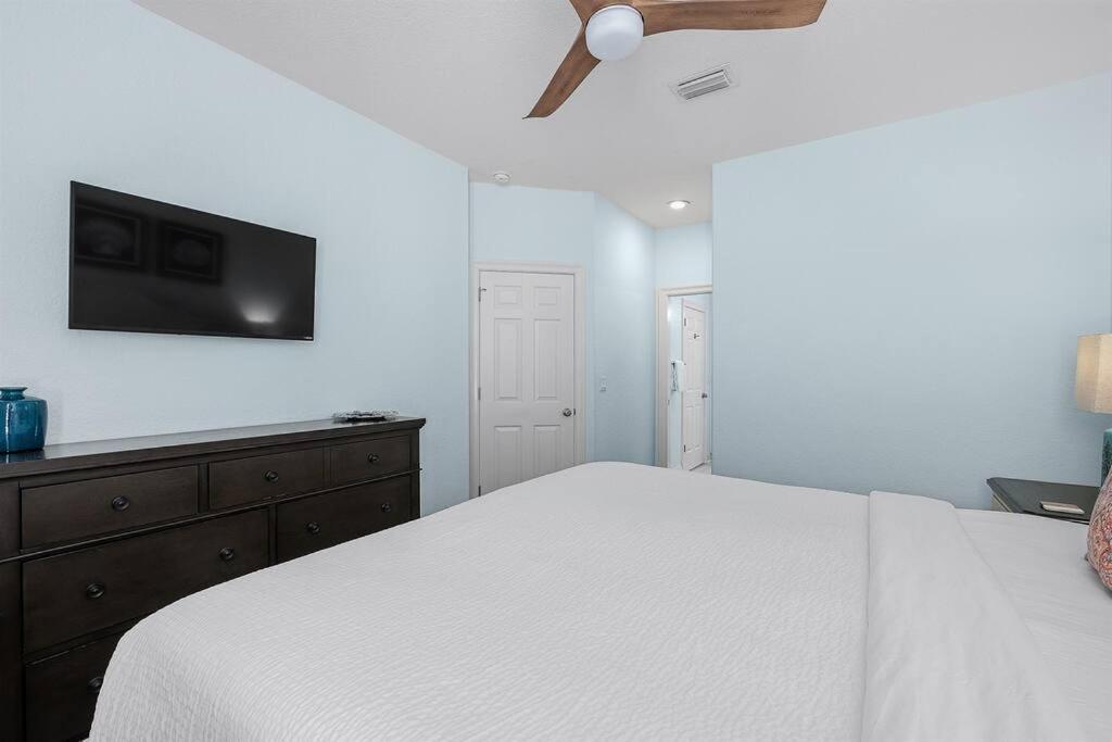 Holiday home Gulf Views 6 Bedroom Elevator Community Pool
