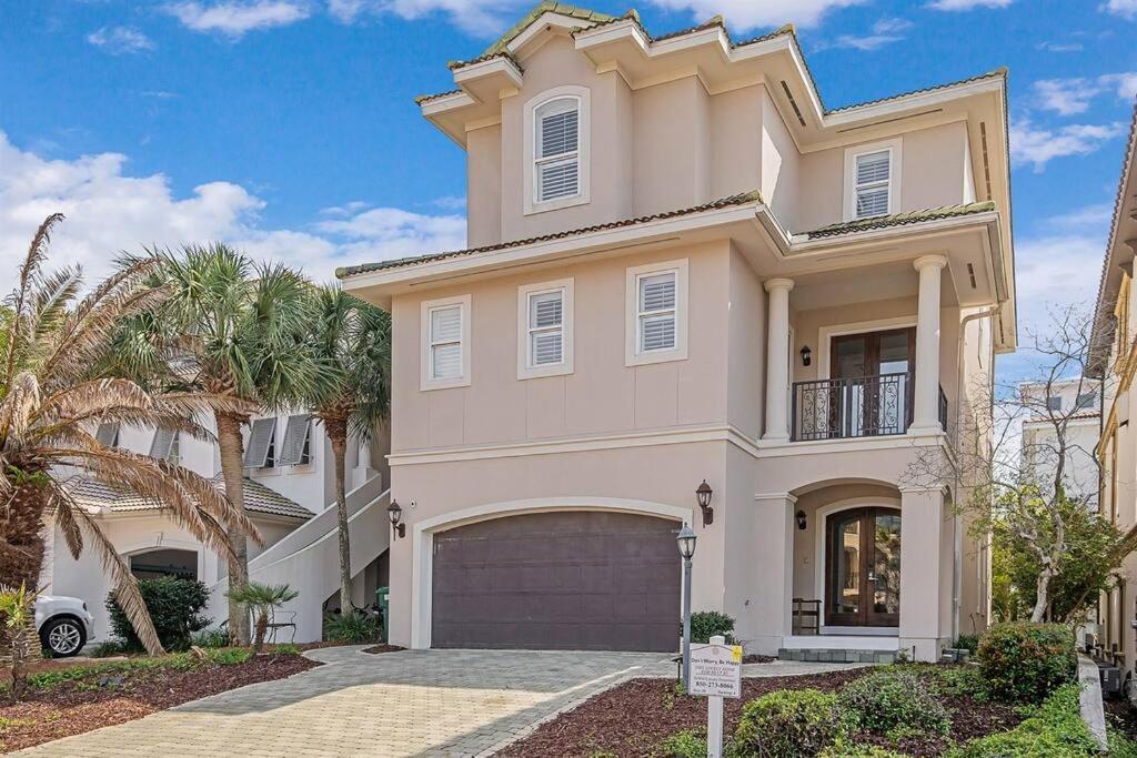 Gulf Views 6 Bedroom Elevator Community Pool