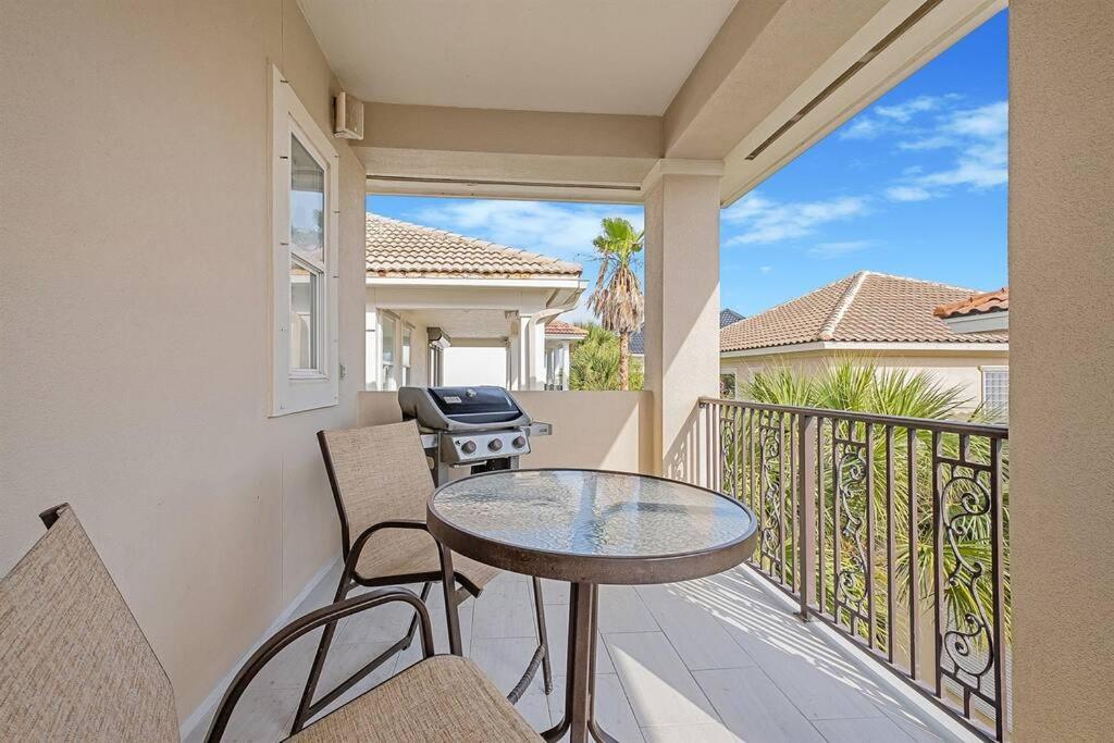 Holiday home Gulf Views 6 Bedroom Elevator Community Pool *