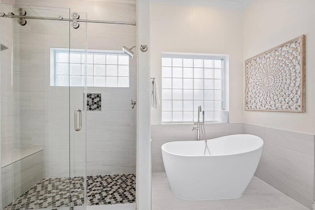 Gulf Views 6 Bedroom Elevator Community Pool * Destin