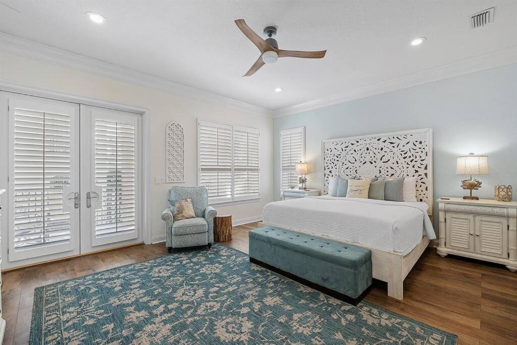 Holiday home Gulf Views 6 Bedroom Elevator Community Pool