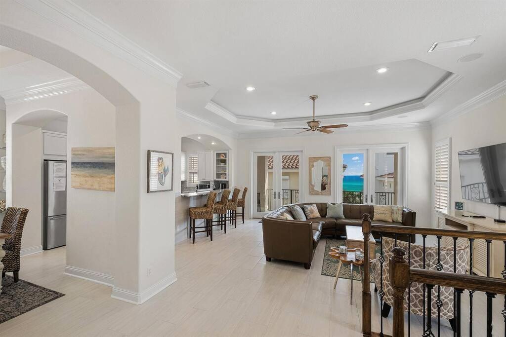 Holiday home Gulf Views 6 Bedroom Elevator Community Pool *