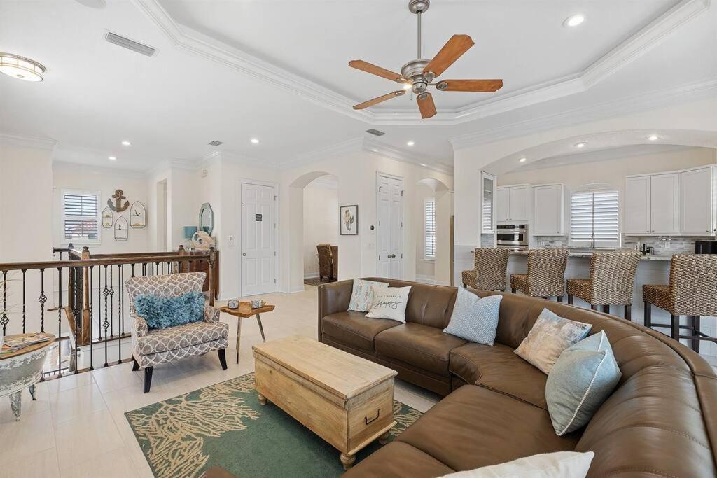 Holiday home Gulf Views 6 Bedroom Elevator Community Pool