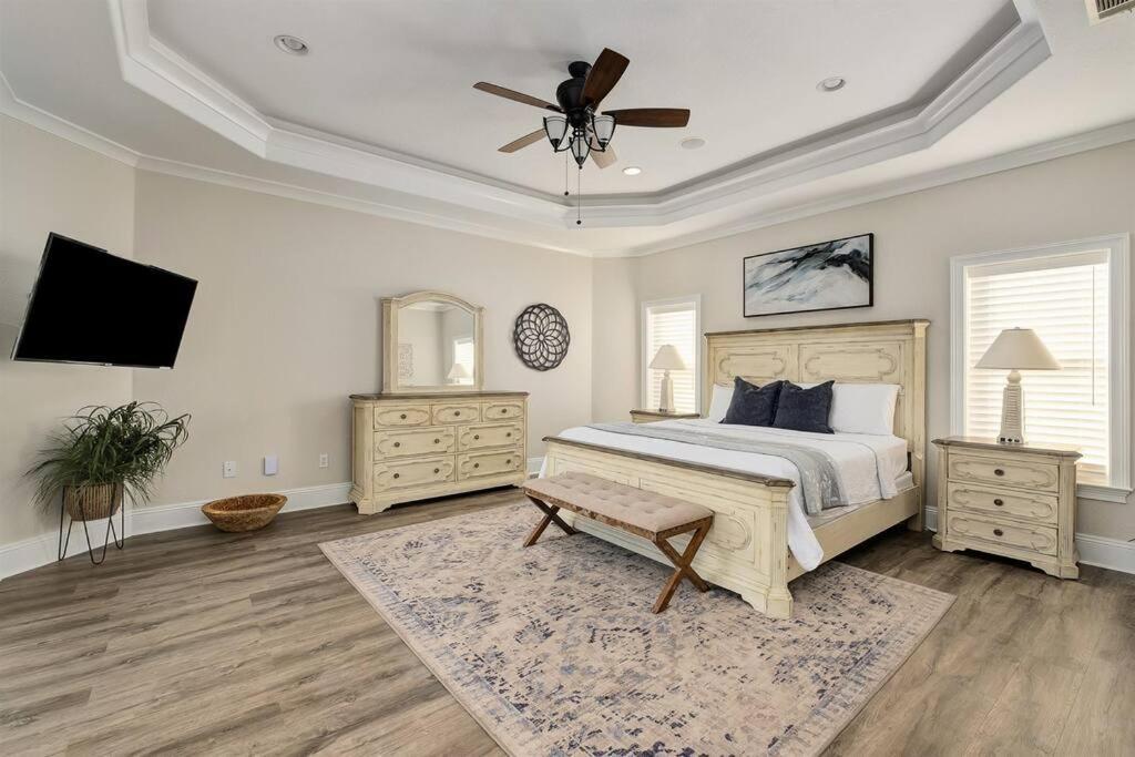 Seas The Day Destiny East Neighborhood Private *