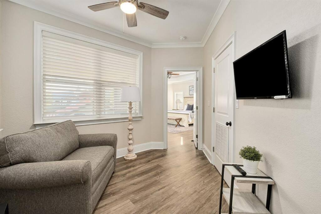 Holiday home Seas The Day Destiny East Neighborhood Private *