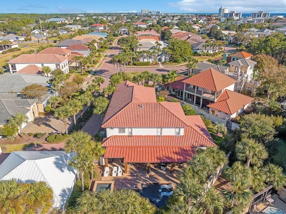 Seas The Day Destiny East Neighborhood Private Holiday home