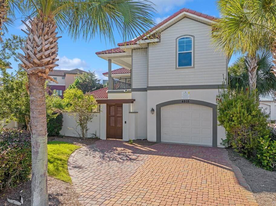Holiday home Seas The Day Destiny East Neighborhood Private