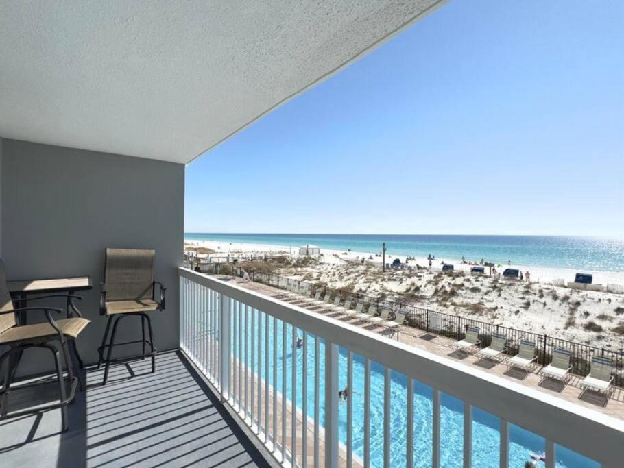 Pelican 209 Day Ever Apartment