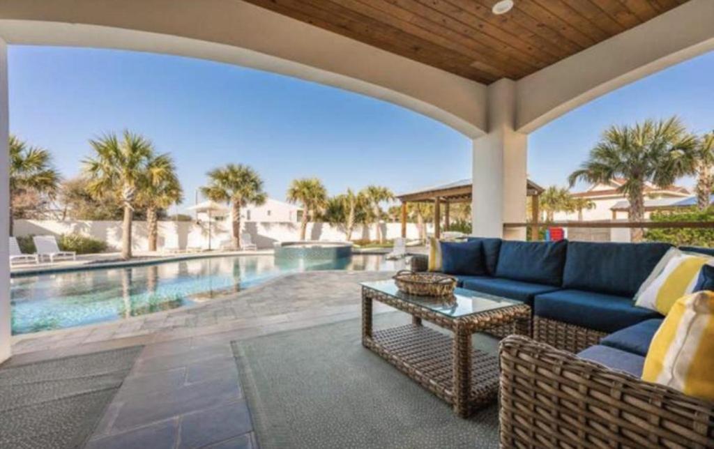 Blue Whale Your Luxury Beach Escape Destin