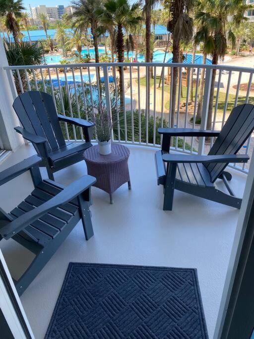Pool View At Palms Of Apartment *