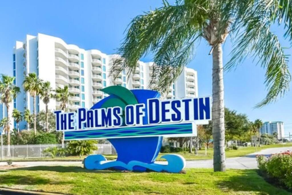 Pool View At Palms Of