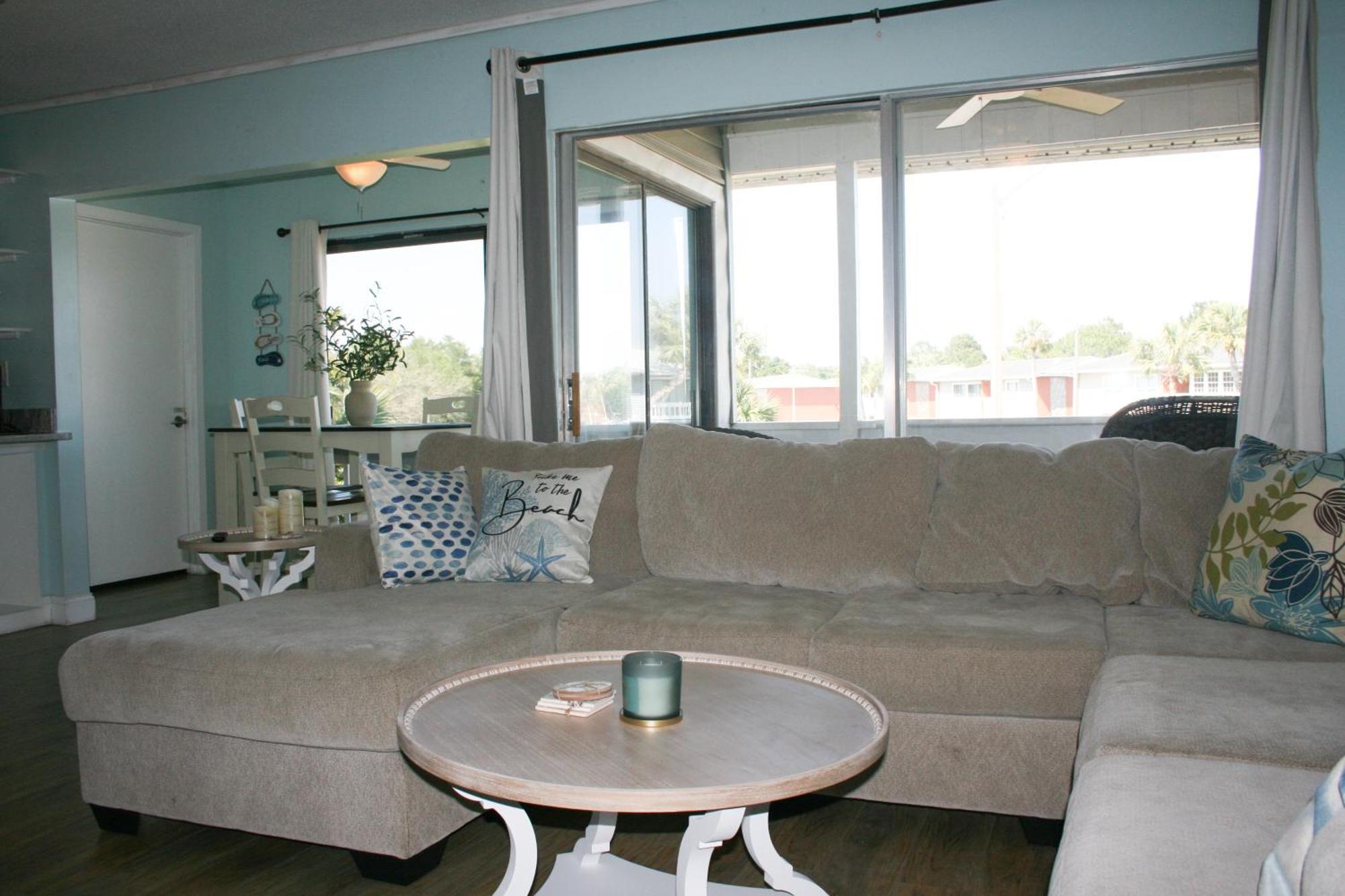 Coastal Hideaway-pet Friendly-pool-tennis-near Shops! *