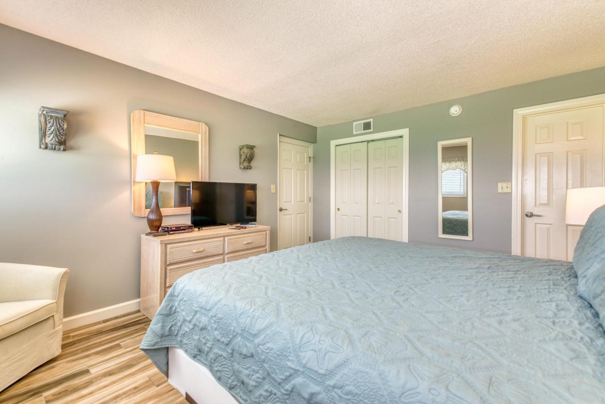 House D602 - Beachfront With Pool, Wifi, & Service Destin