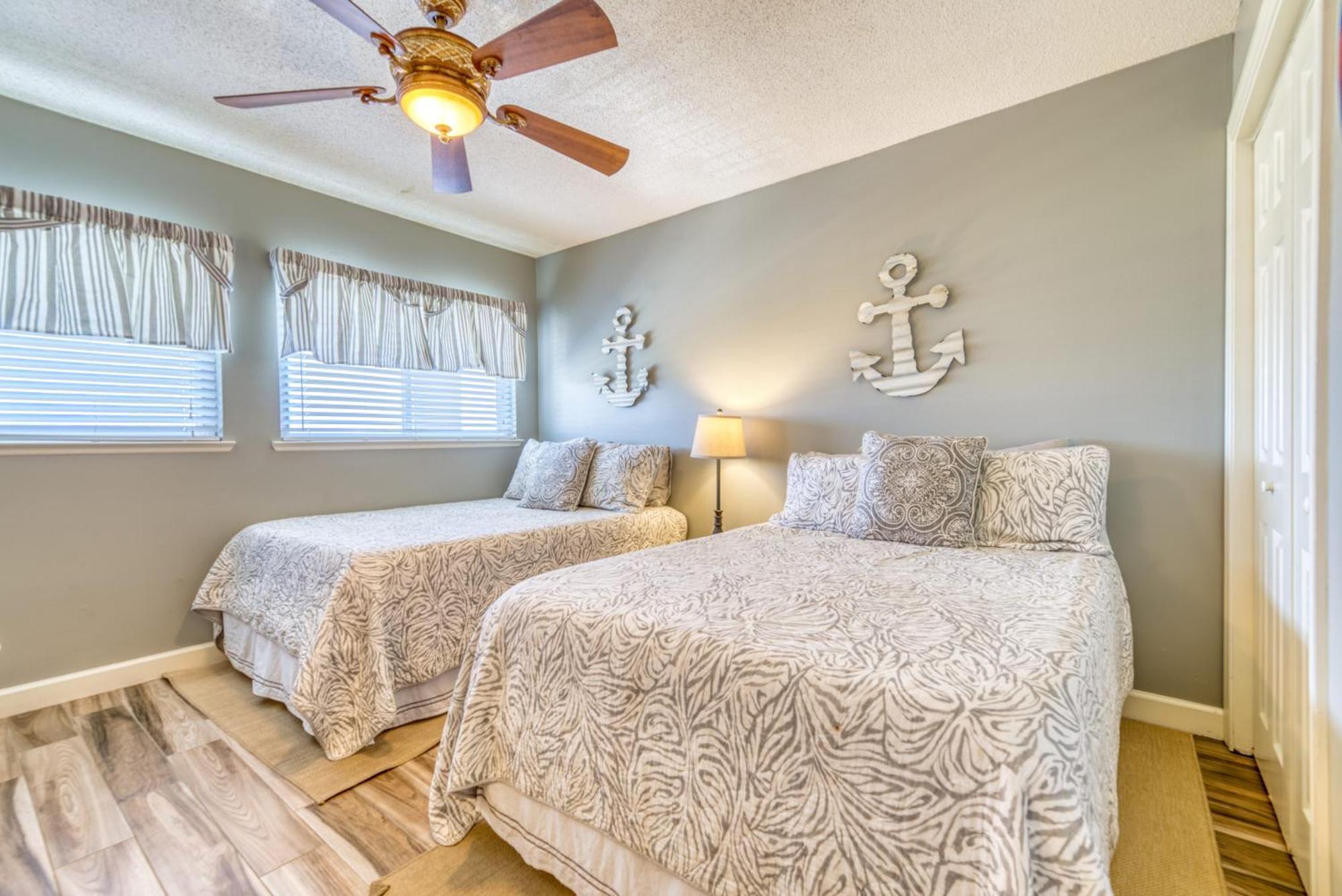 House D602 - Beachfront With Pool, Wifi, & Service Destin