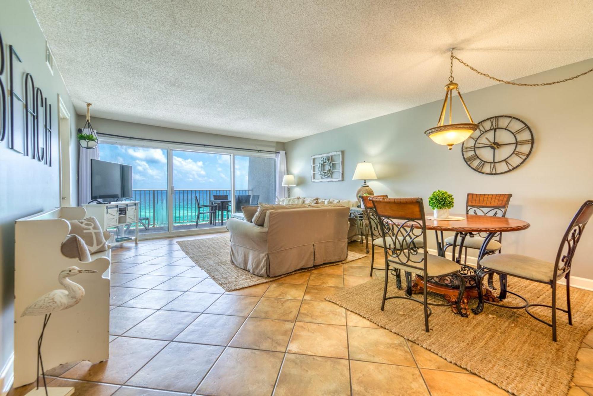 House D602 - Beachfront With Pool, Wifi, & Service Apartment Destin