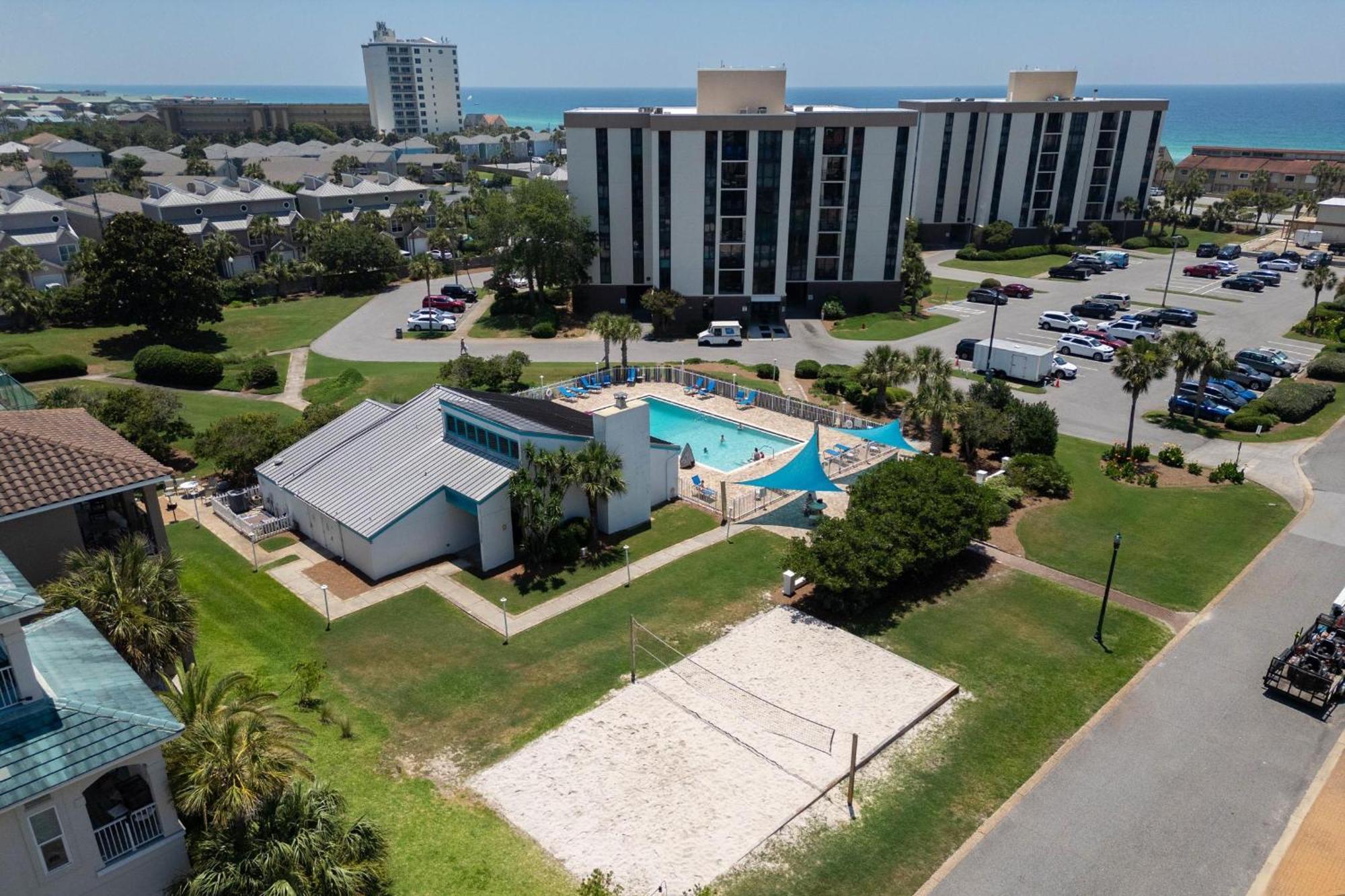 Enclave 605a Holiday home *