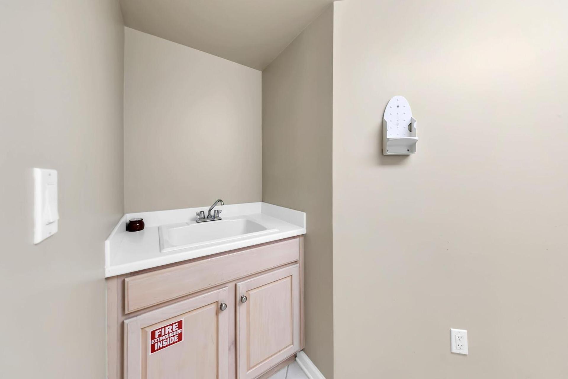 Holiday home Beautiful Spacious Penthouse 2 Story Front Sleeps 12! *
