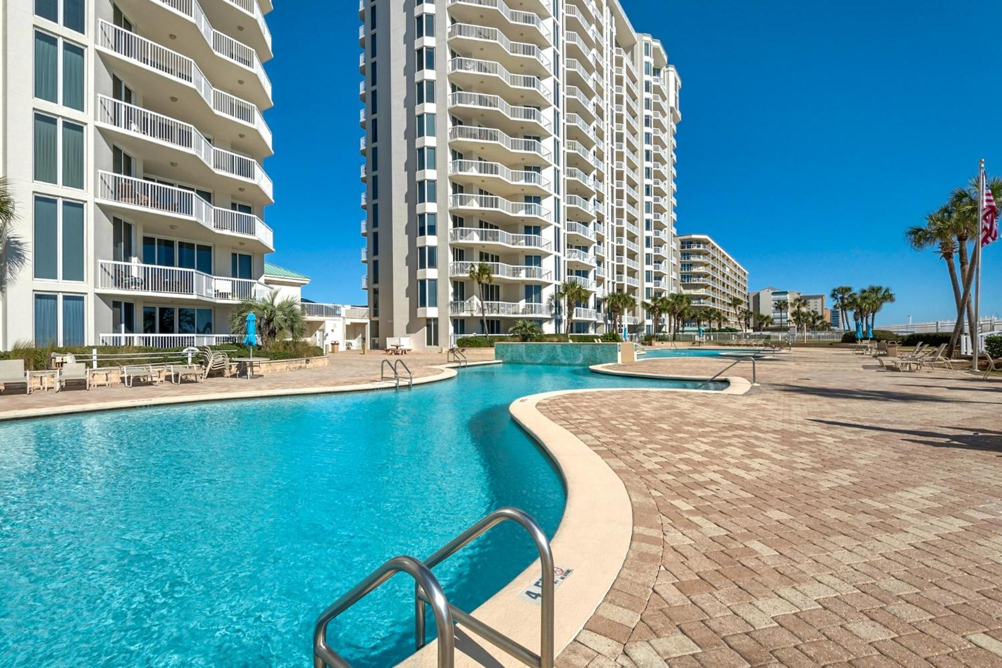 Holiday home Beautiful Spacious Penthouse 2 Story Front Sleeps 12! Destin