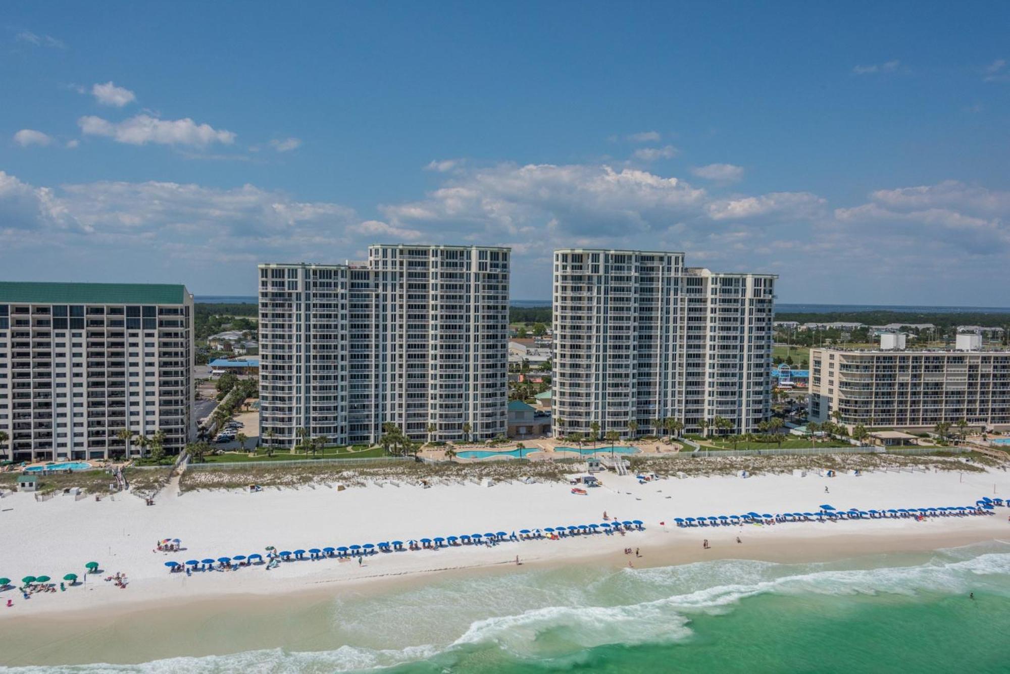 Beautiful Spacious Penthouse 2 Story Front Sleeps 12! * Destin