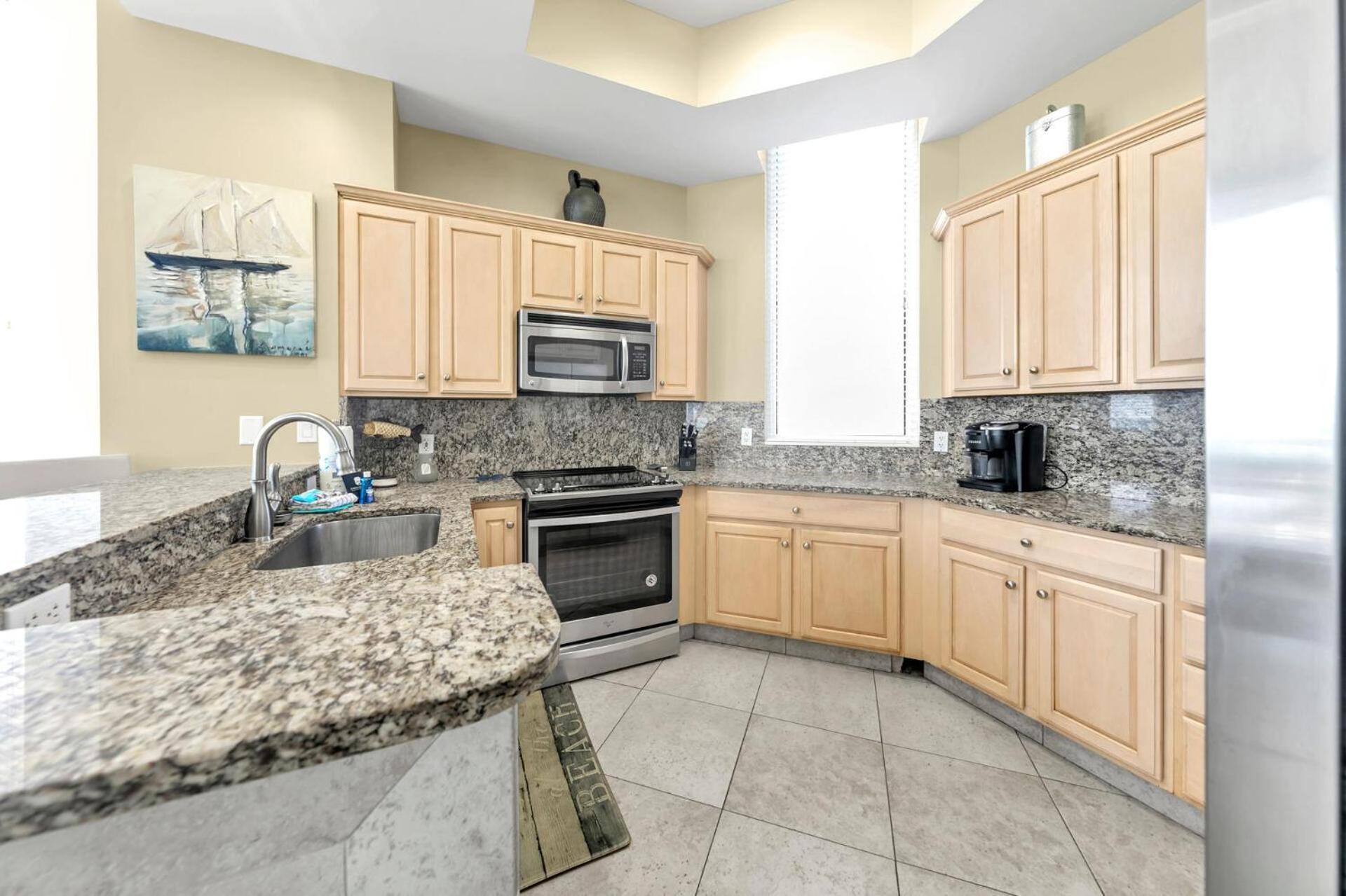 Holiday home Beautiful Spacious Penthouse 2 Story Front Sleeps 12!