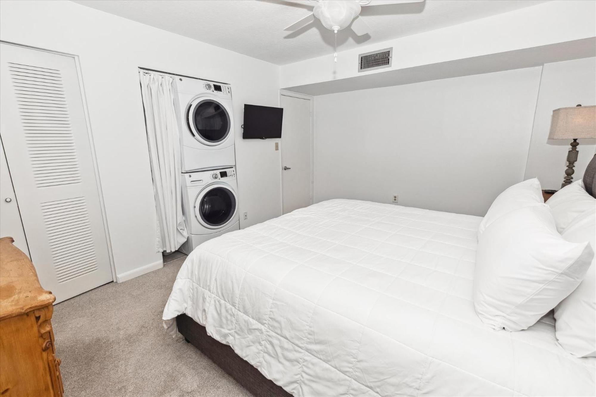 Dolphin Point 404a- By Isle Destin