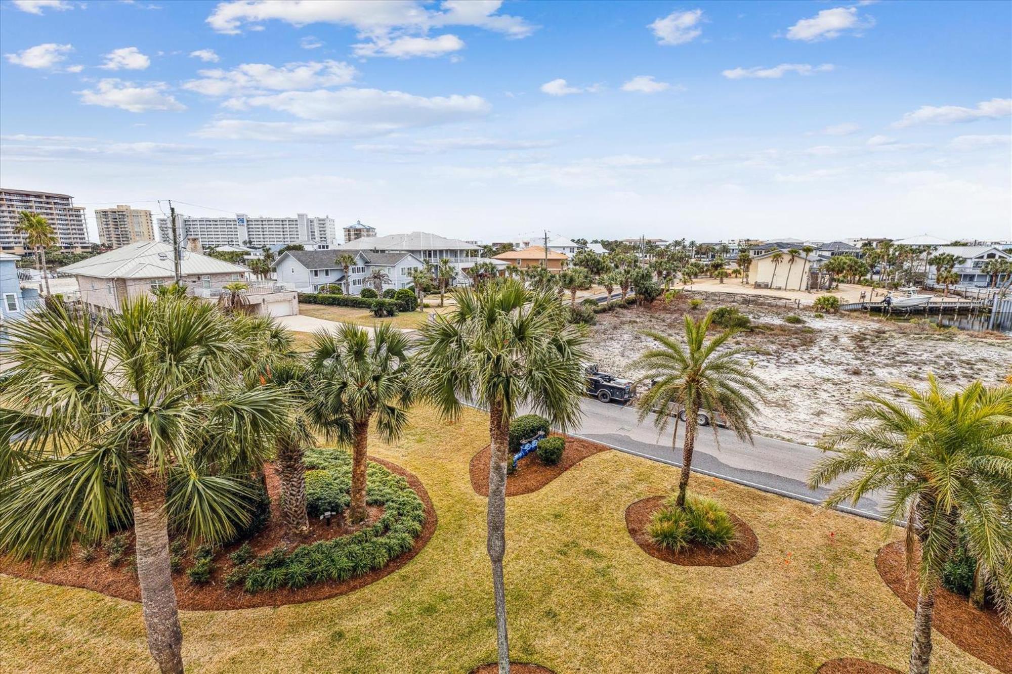 Dolphin Point 404a- By Isle *