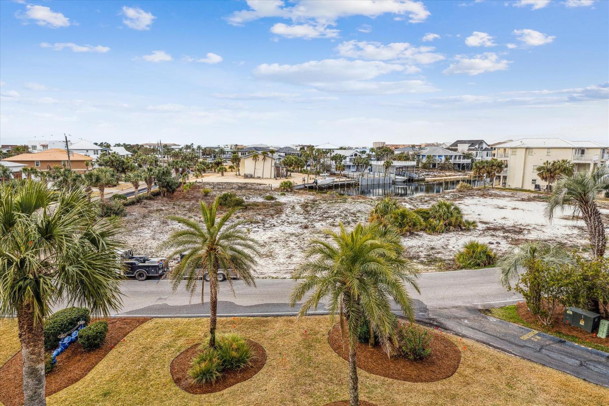 Dolphin Point 404a- By Isle Destin