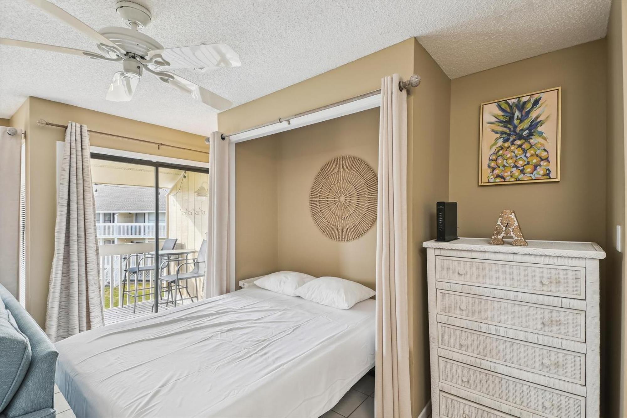 Sandpiper Cove 8226- By Isle Apartment