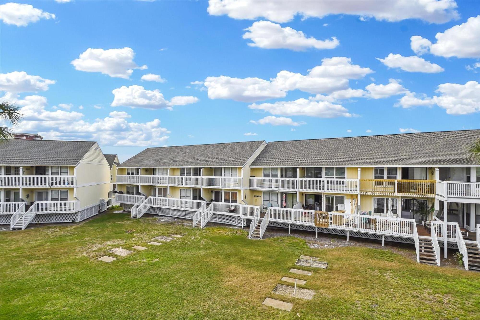 Sandpiper Cove 8226- By Isle