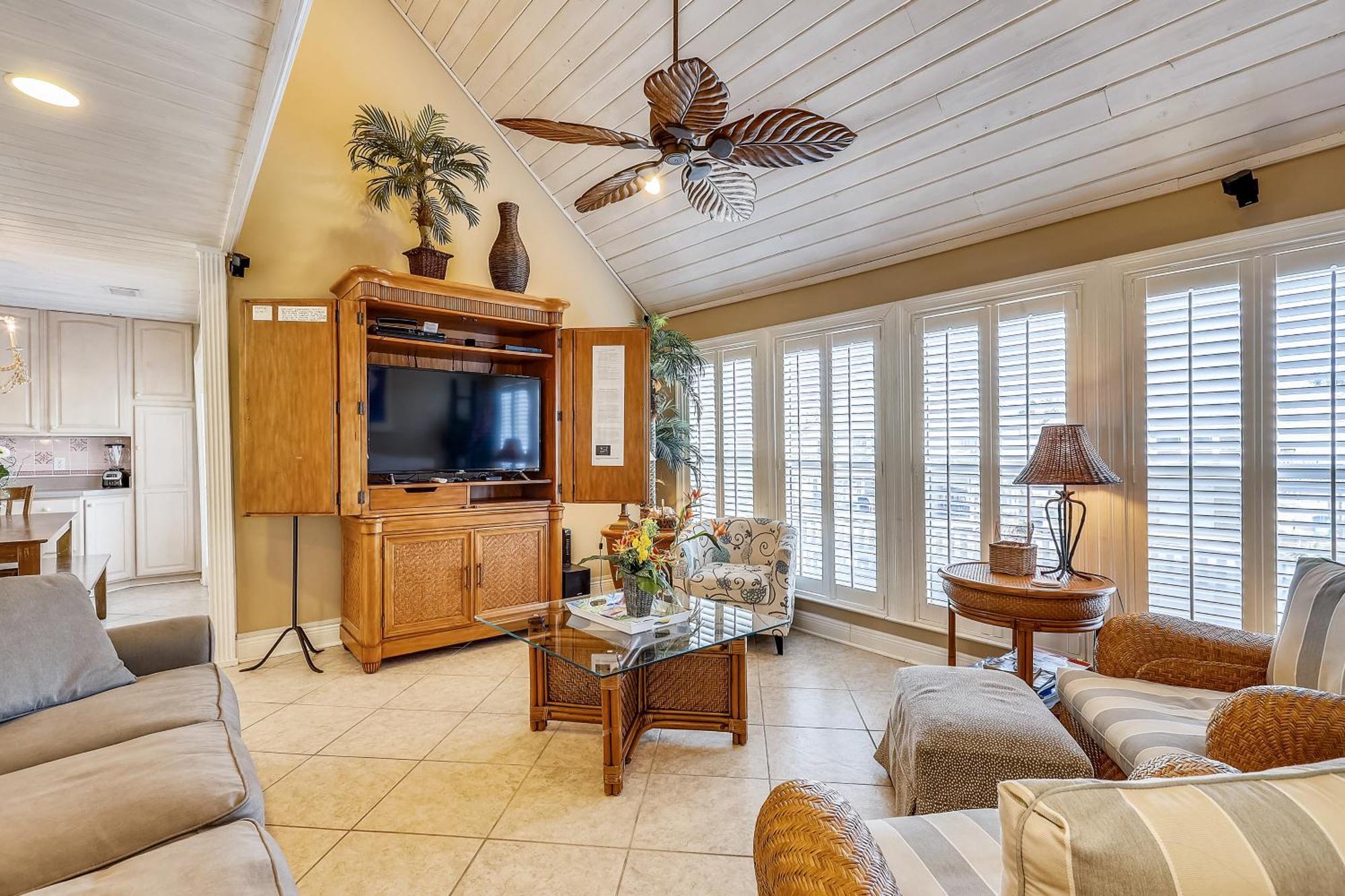 Sandpiper Cove 0012- By Isle Apartment