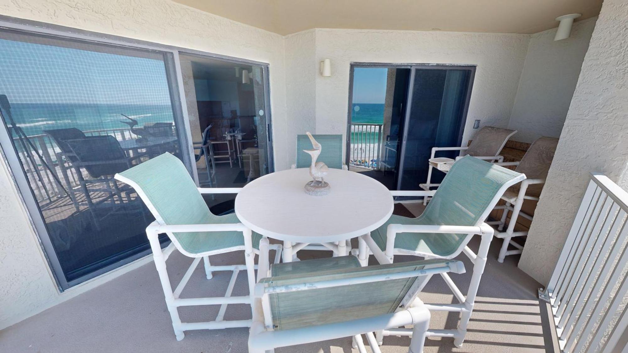 Apartment Inlet Reef 502- By Isle