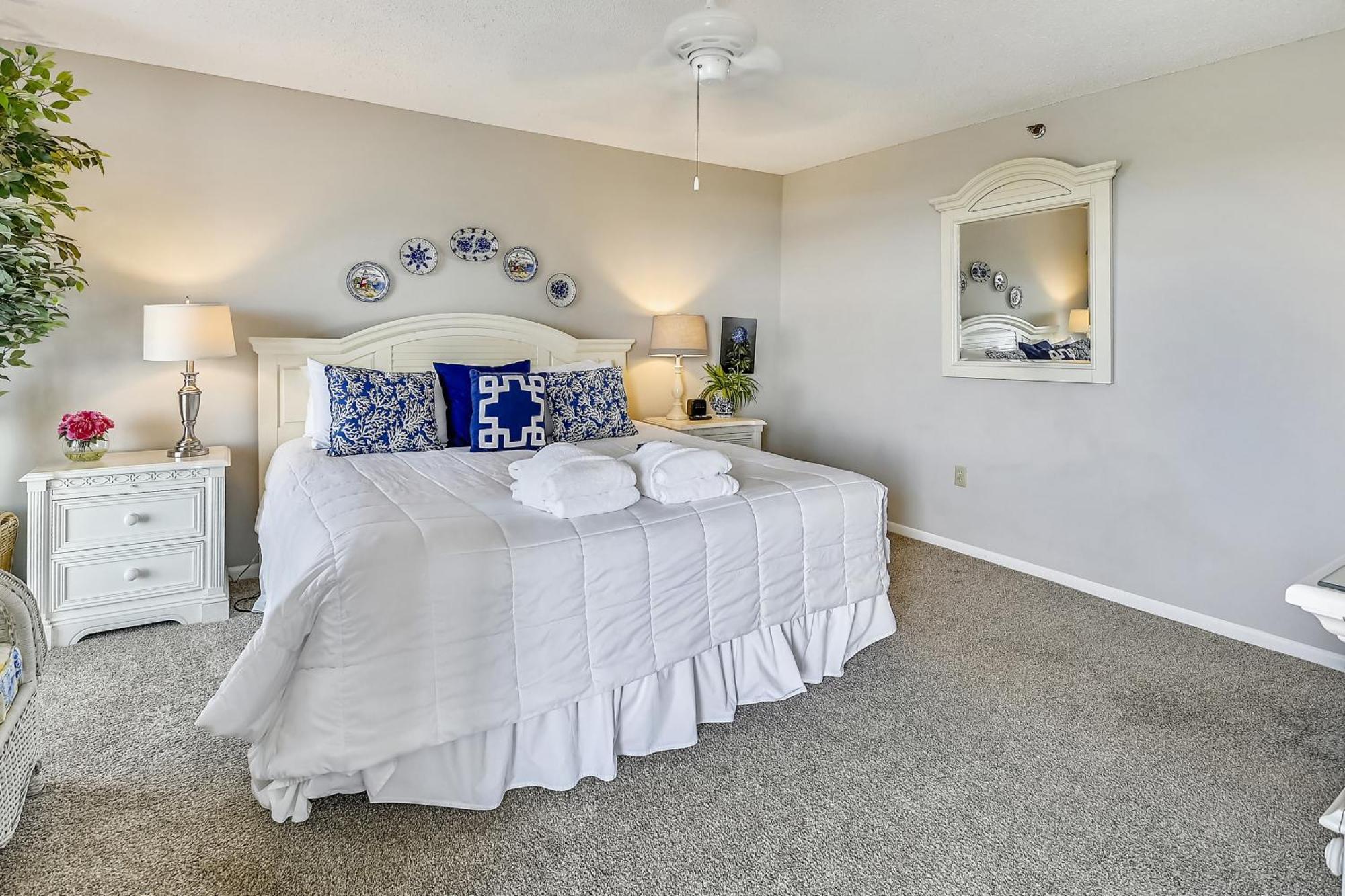 Inlet Reef 209- By Isle Apartment *