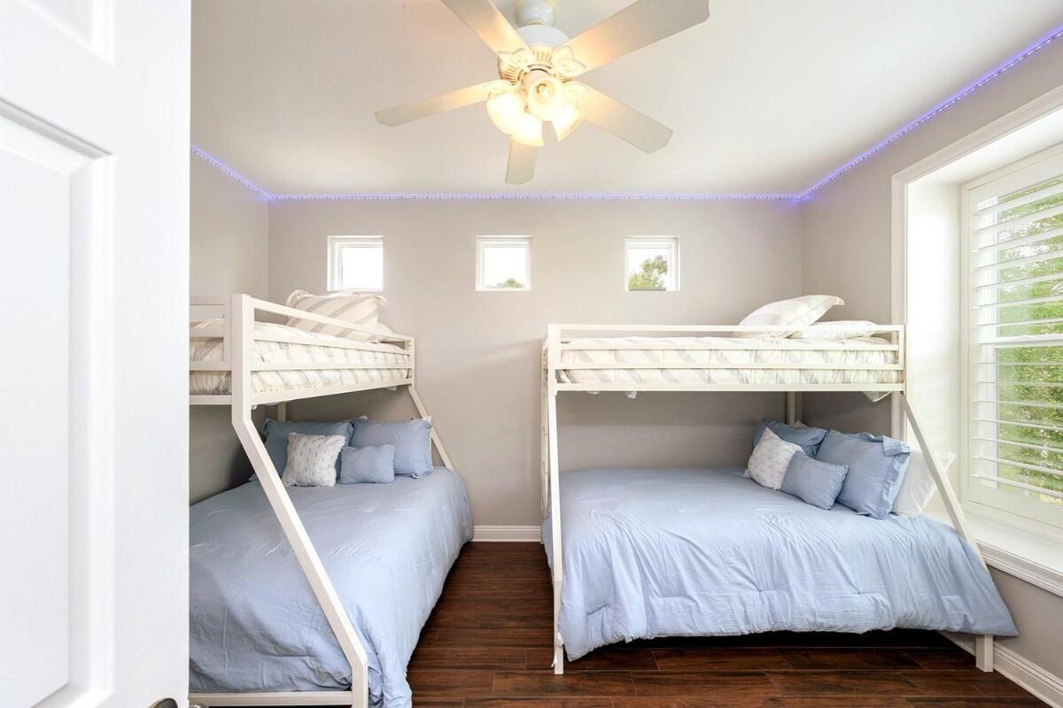 Timeless Traditions Poolheat & Golf Cart Deals Holiday home Destin