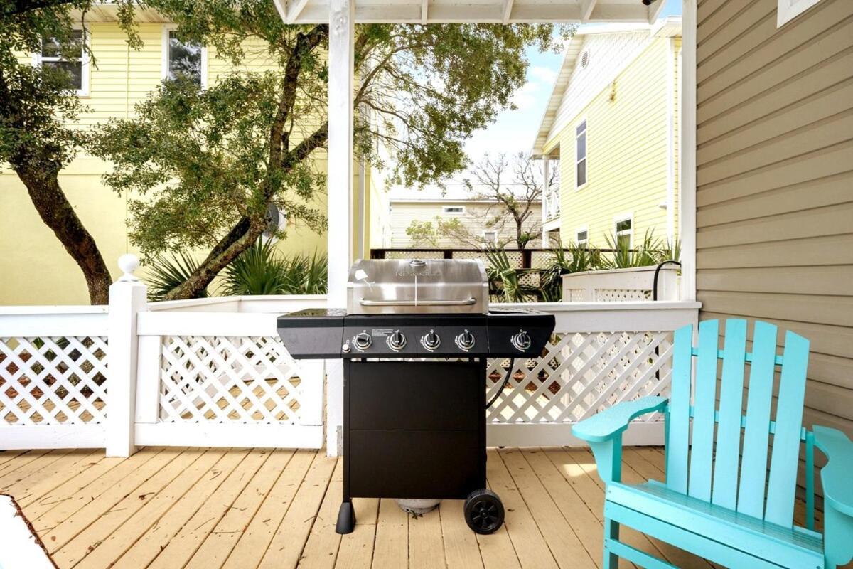 Timeless Traditions Poolheat & Golf Cart Deals Holiday home